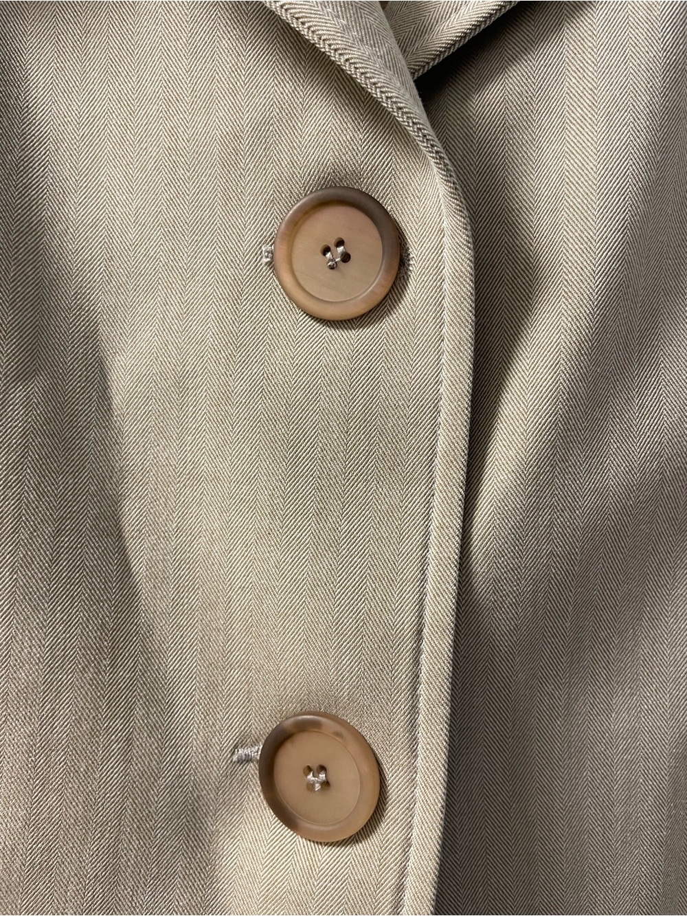 Tailored Taupe Cropped Blazer with Pleated 3/4 Sleeves - Picture 6 of 12